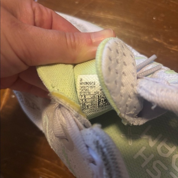 New balance 1080 - Picture 5 of 5